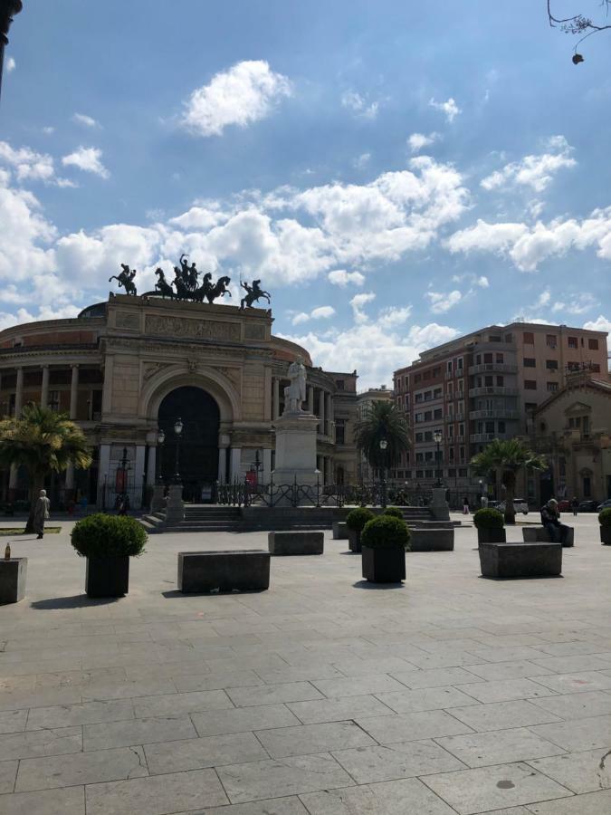 Liberty Palace Палермо Экстерьер фото